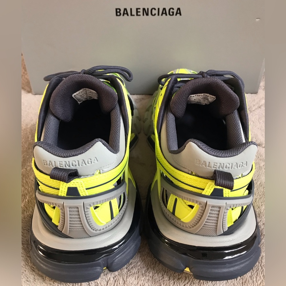 BALENCIAGA Track 2.0 Sneakers - Picture 4 of 10